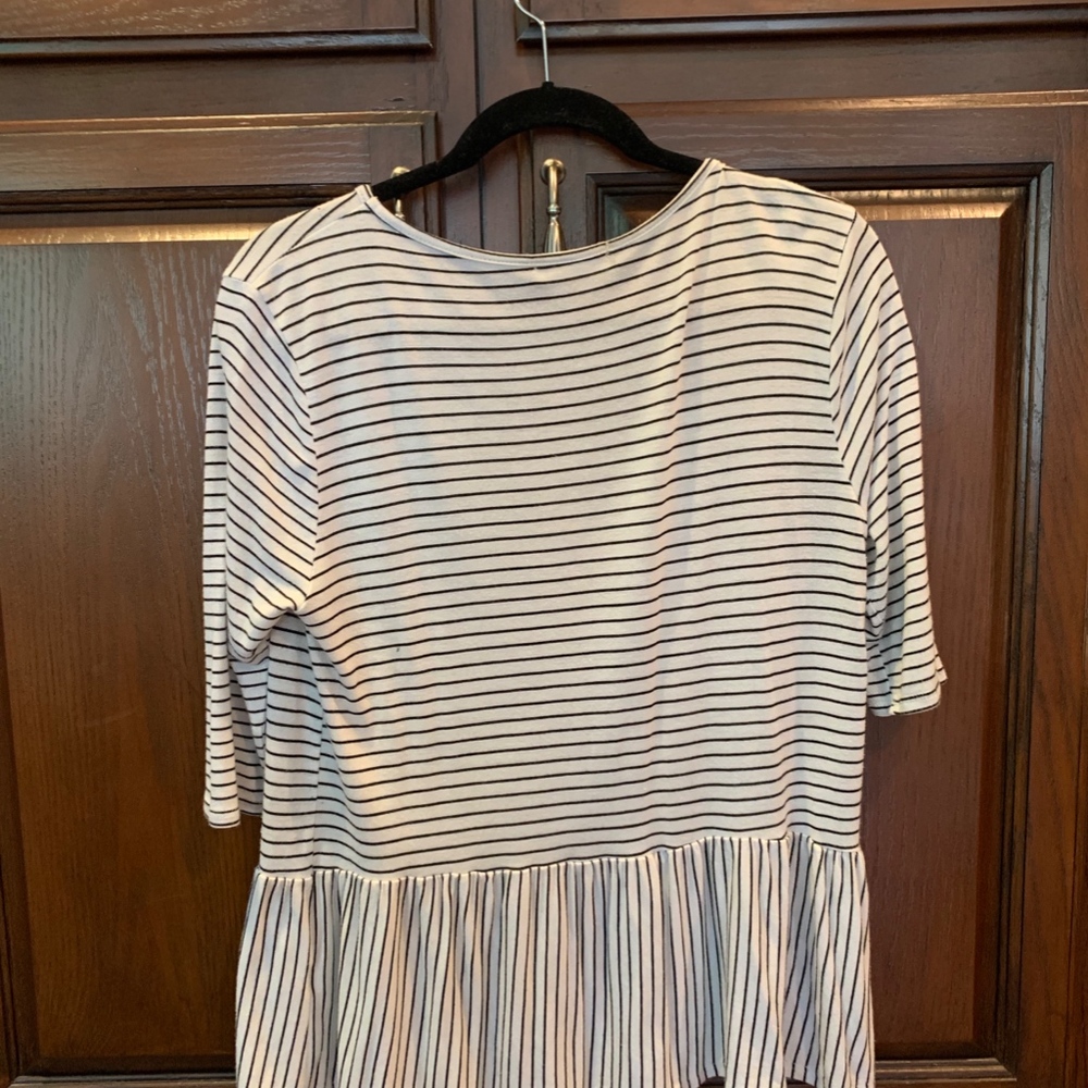 Ginger G Striped Peplum Top Sz L - Picture 3 of 3